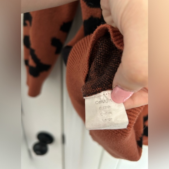 Womens Leopard Long Pullover V Neck Oversized Sweater - Picture 2 of 4